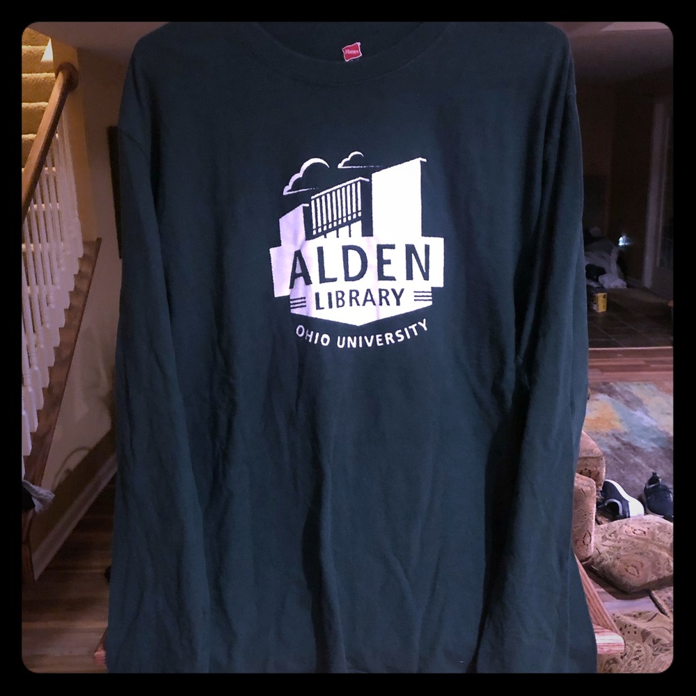 Hanes Long Sleeve OHIO University Crewneck Shirt